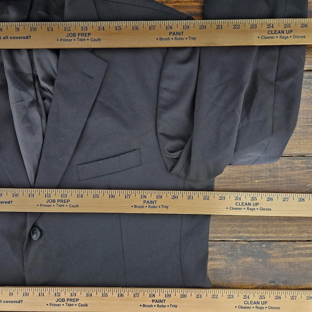 Perry Ellis Men's Sport Coat Blazer Two Button Solid‎ Black Wool Polyester 43R
